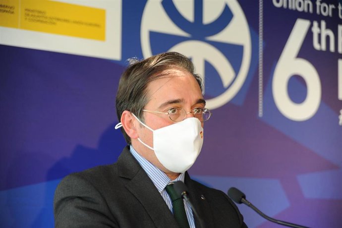El ministro de Asuntos Exteriores, UE y Cooperación, José Manuel Albares, ofrece una rueda de prensa tras participar en el sexto foro ministerial de la UPM, a 29 de noviembre de 2021, en Barcelona