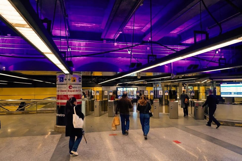 Entrada de una estación de Metrovalencia