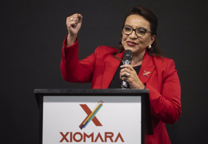 La candidata presidencial hondureña, Xiomara Castro