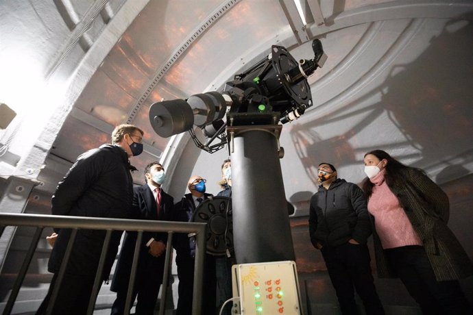 O titular do Goberno galego, Alberto Núñez Feijóo, inaugura o observatorio Centro Astronómico Trevinca. A Veiga (Ourense), 29/11/21.