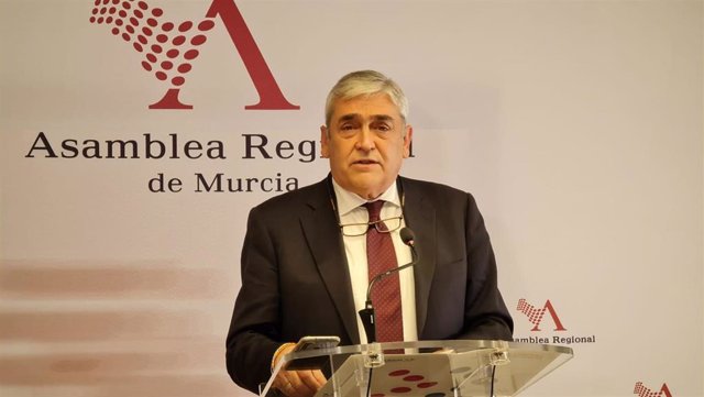 El portavoz liberal, Francisco Álvarez