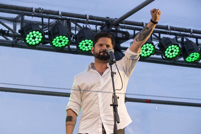 El candidato a la Presidencia de Chile de la coalición Apruebo Dignidad, Gabriel Boric