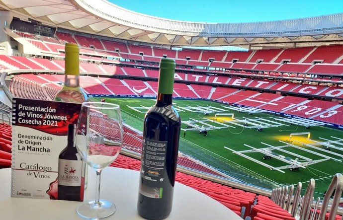 La DO Mancha presenta sus vinos jóvenes en el Wanda Metropolitano