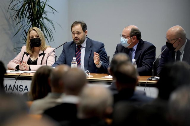El presidente del PP de C-LM, Paco Núñez, en la inauguración del Centro de Innovación Empresarial y Formación `Aniceto Coloma en Almansa