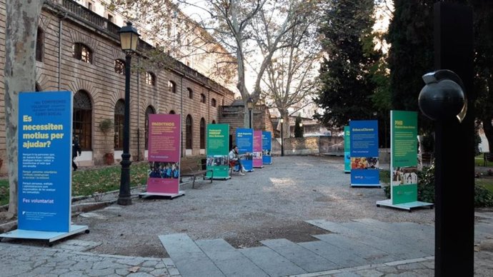Exposición con motivo del Día Internacional del Voluntariado.