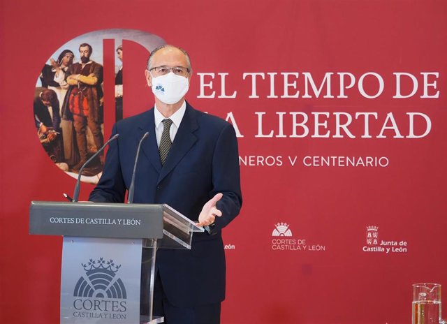 Fuentes, durante su intervención hoy en las Cortes.