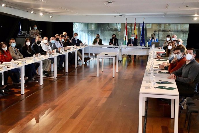La Presidenta Del Gobierno De La Rioja, Concha Andreu, Ha Presidido Esta Mañana Por Primera Vez La Reunión Del Consejo Riojano De Investigación, Desarrollo Tecnológico E Innovación