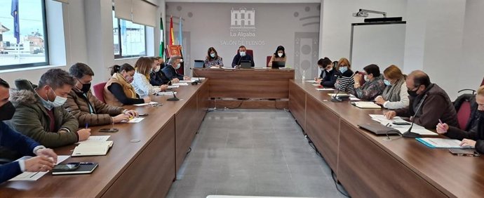 Pleno del Ayuntamiento de La Algaba en el que se ha aprobado el presupuesto para 2022.