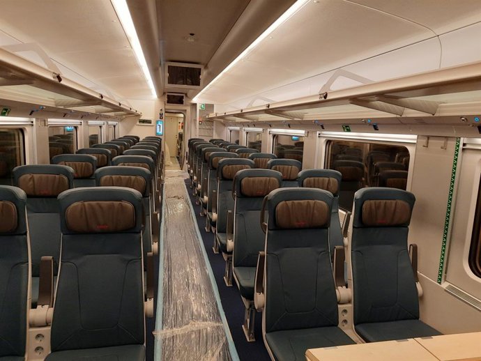 Archivo - Renfe incorpora nuevos trenes en el Corredor Mediterráneo