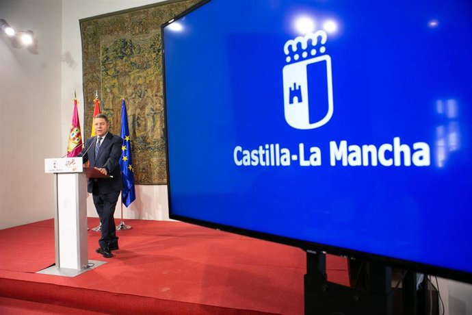 El presidente de Castilla-La Mancha, Emiliano García-Page, en Fuensalida.