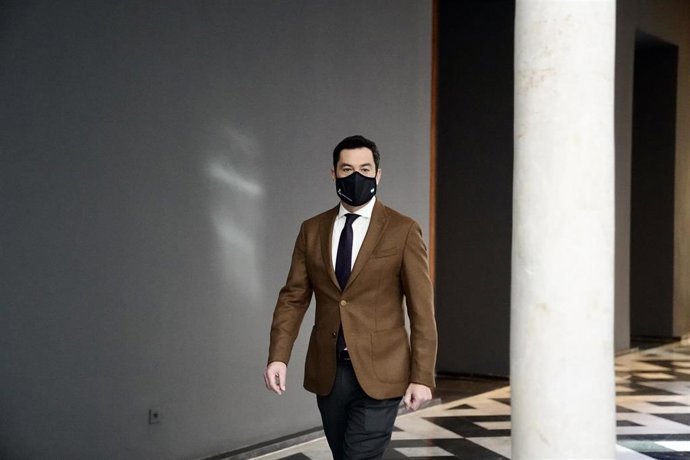 El presidente de la Junta de Andalucía, Juanma Moreno, en una foto de archivo en el Palacio de San Telmo.