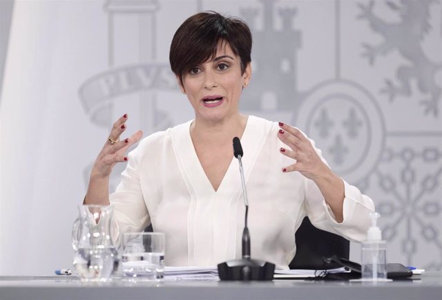 La ministra Portavoz y de Política Territorial, Isabel Rodríguez, en una rueda de prensa posterior al Consejo de Ministros celebrado en Moncloa, a 23 de noviembre de 2021, en Madrid (España).