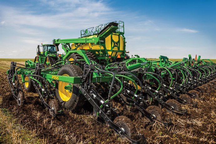 Archivo - Imagen de recurso de John Deere.