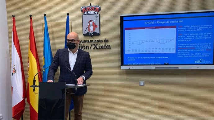 Archivo - Jesús Martínez Salvador, portavoz de Foro Asturias en el Ayuntamiento de Gijón en rueda de prensa en el Consistorio gijonés