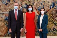 Muguruza, recibida por los Reyes tras convertirse en 'maestra'