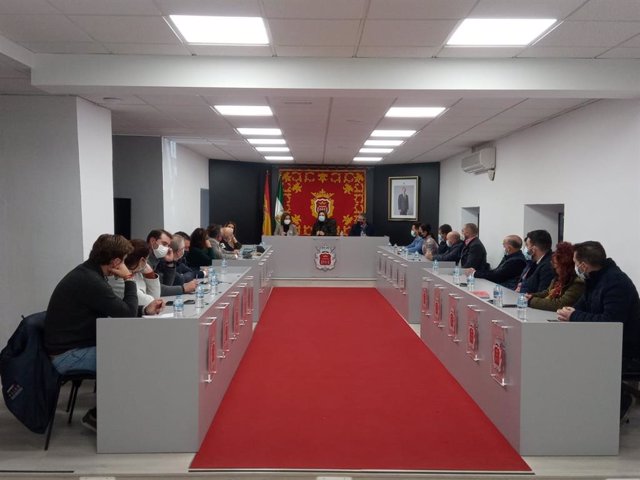 La delegada de la Junta de Andalucía en Málaga, Patricia Navarro, se reúne con representantes municipales de los 23 municipios de la comarca de la Serranía de Ronda para explicar la Lista