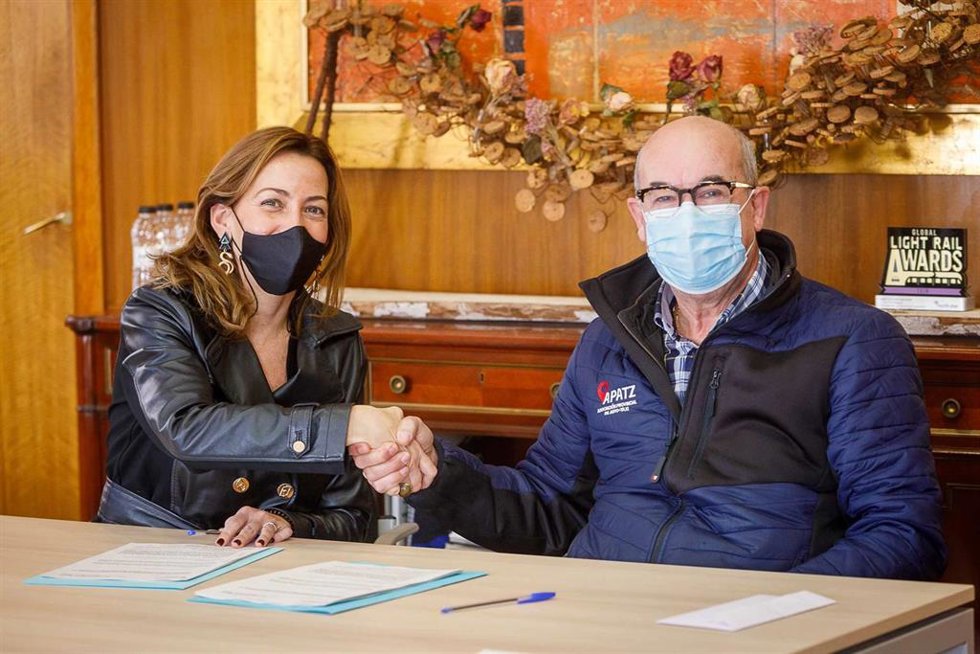 El Ayuntamiento de Zaragoza apoya con hasta 150.000 Euros la renovación de la flota del taxi con vehículos sin emisiones