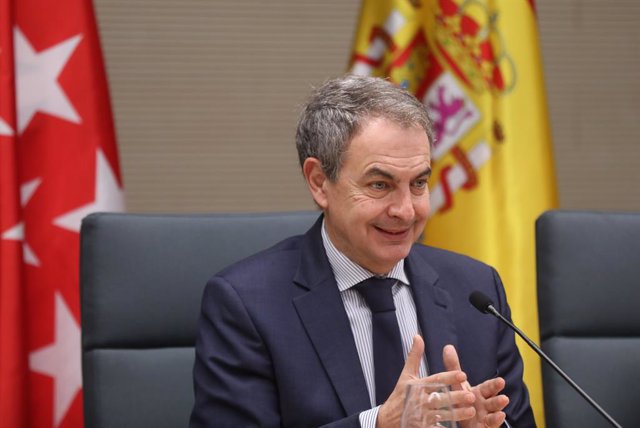 El expresidente del Gobierno, José Luis Rodríguez Zapatero, interviene en el acto conmemorativo de los Acuerdos de Paz en Colombia, a 29 de noviembre de 2021, en Madrid (España). La reunión tiene lugar cinco años después de la firma de los Acuerdos de La 