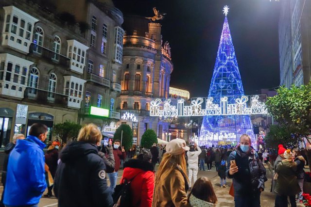 Ambiente en las calles y establecimientos de Vigo, a 27 de noviembre de 2021, en Vigo, Galicia (España).