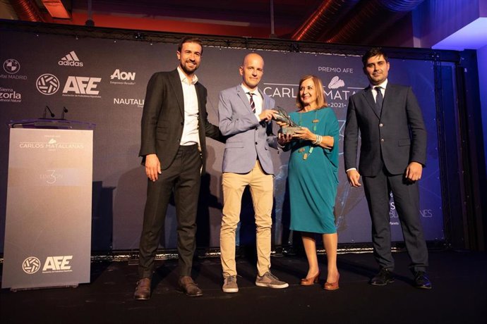 Jorge Villena, en el centro, junto a Maribel Matallanas, David Aganzo y Gabi