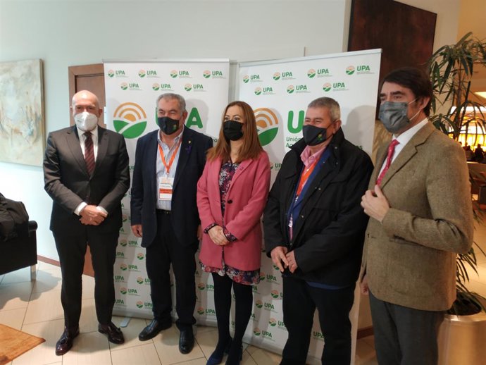 De izda a derecha, Jesús Julio Carnero, Aurelio González, Virginia Barcones, Lorenzo Ramos y Juan Carlos Suárez-Quiñones.