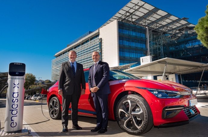 Kia y Endesa X colaborarán con el objetivo de apoyar a los clientes de la firma automovilística coreana a realizar la transición a una movilidad eléctrica sostenible