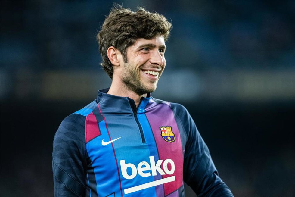 20 Sergi Roberto of FC Barcelona looks on during the spanish league, La Liga, football match played between FC Barcelona and RCD Espanyol at Camp Nou stadium on November 20, 2021, in Barcelona, Spain.