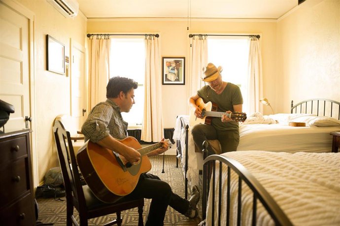 Guitarristas Johnny Hickman y David Lowery, de la banda Cracker