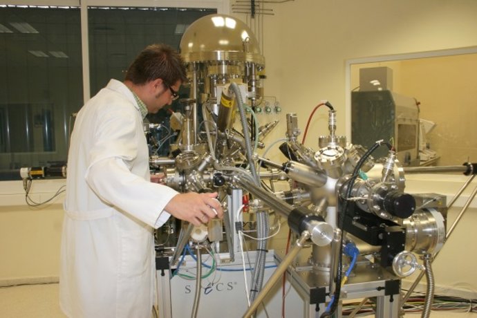 Archivo - Imagen de archivo de un investigador