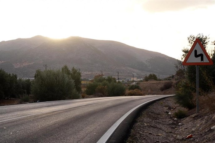 Camino en imagen de archivo.