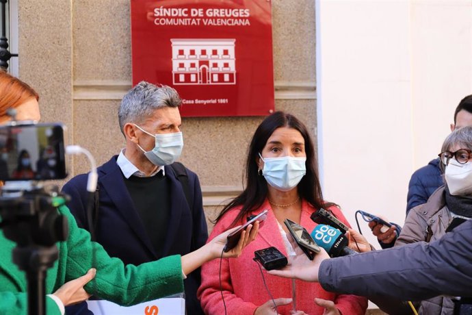 Cs presenta una denuncia ante el Síndic de Greuges