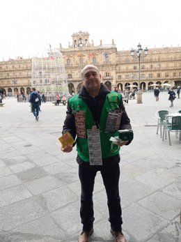 El vendedor Francisco Sánchez Barreño.