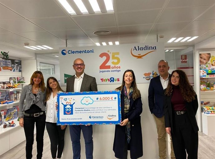 Representantes de Clementoni y Fundación Aladina.