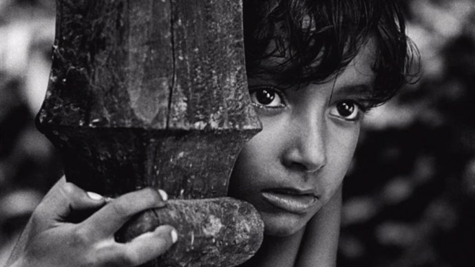 La Filmoteca de Valncia, en collaboració amb la Filmoteca de Catalunya, presenta un cicle dedicat al cineasta indi Satyajit Ray (1921-1992), amb motiu del centenari de naixement.