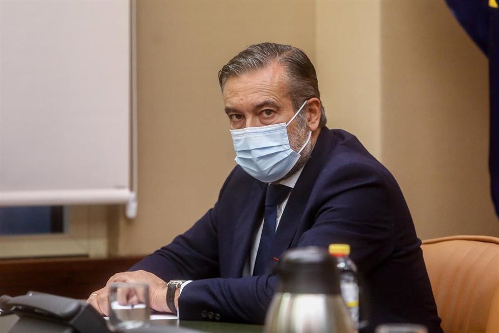 El consejero de Presidencia, Justicia e Interior de la Comunidad de Madrid, Enrique López, en la comisión de investigación