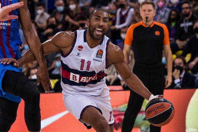 Jayson Grenger of Bitci Baskonia in action during the Turkish Airlines EuroLeague match between FC Barcelona  and Bitci Baskonia at Palau Blaugrana on November 11, 2021 in Barcelona, Spain.