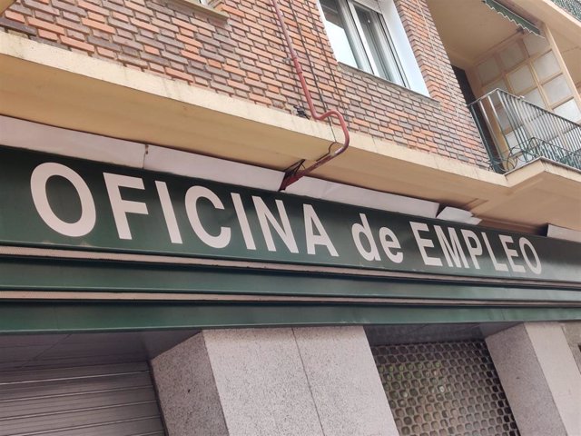 Archivo - Oficina de Empleo de La Rioja, paro