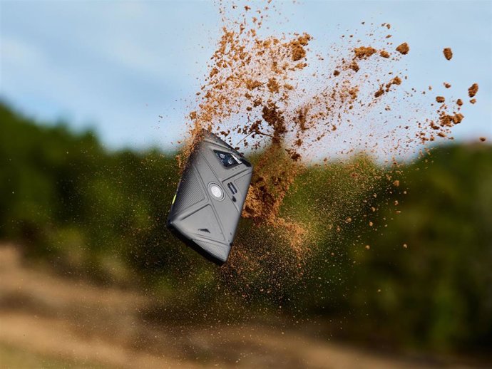 Crosscall presenta Action X5, su smartphone con cámara de acción integrada.