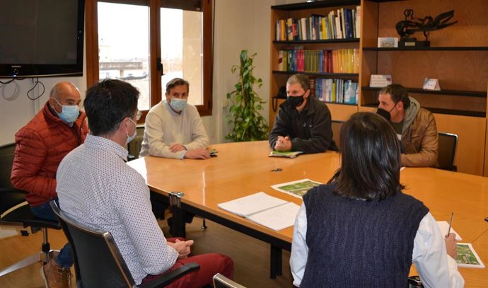 Reunión de representantes del Ejecutivo con representantes del Valle de Baztan.