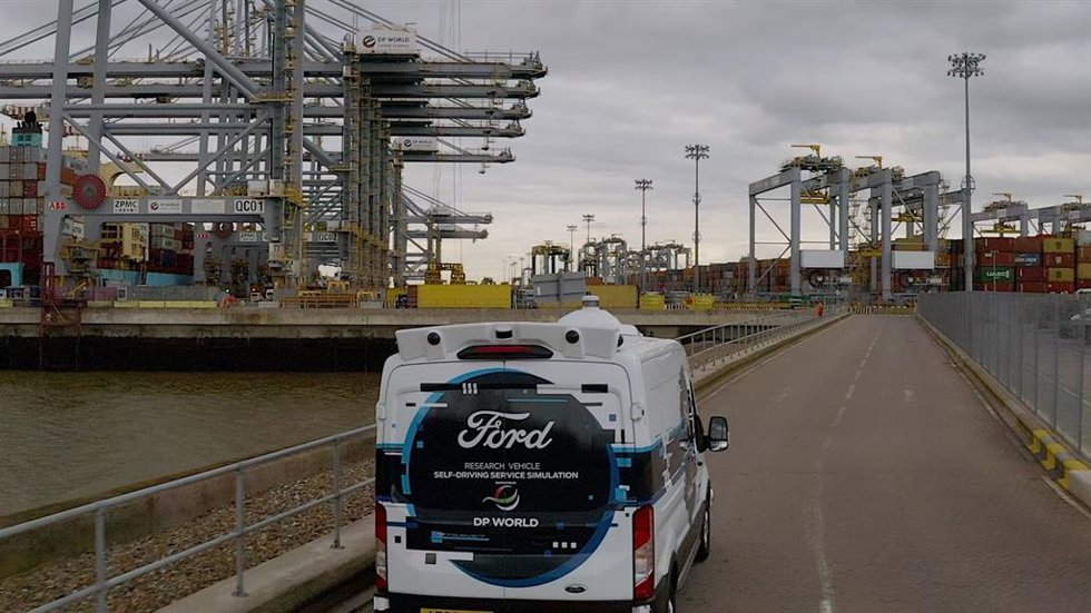 Imagen del vehículo de conducción autónoma desarrollado por Ford y DP World