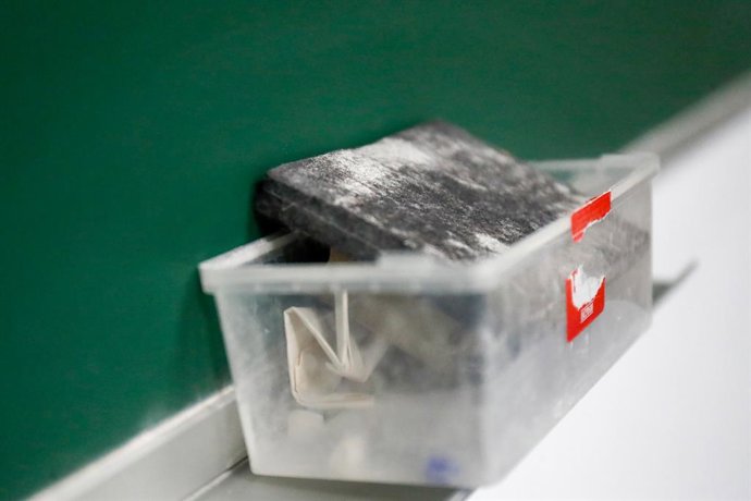 Archivo - Arxiu - Esborrador de pissarra a l'interior d'un aula.