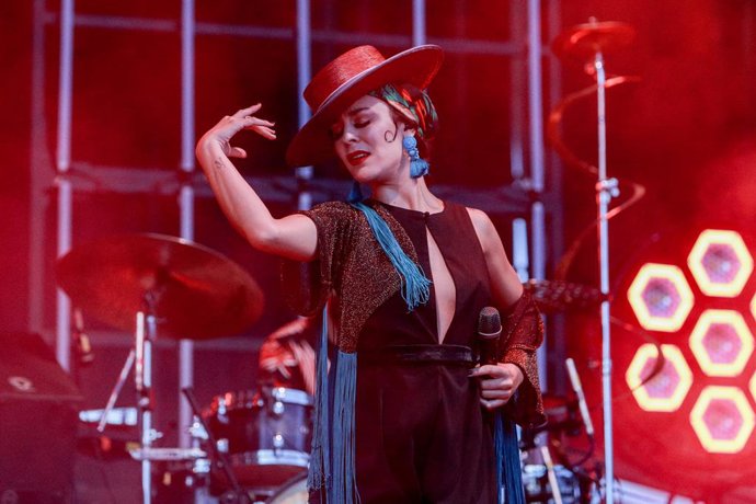 Archivo - La artista del dúo musical Fuel Fandango, Cristina Manjón, en una imagen de archivo. 