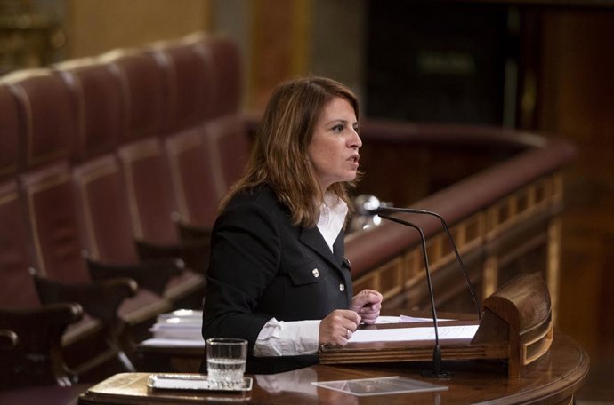Archivo - Arxiu - La sots-secretria general del PSOE, Adriana Lastra, en una sessió plenria al Congrés 