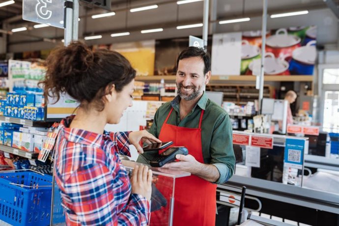El 53% de los consunidores en España asegura utilizar una promoción al menos una vez por semana