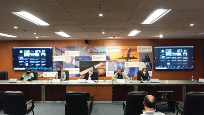 Presentación del estudio sobre orientación académica y laboral en FP y FP Dual, en la Cámara de Comercio de Mallorca.