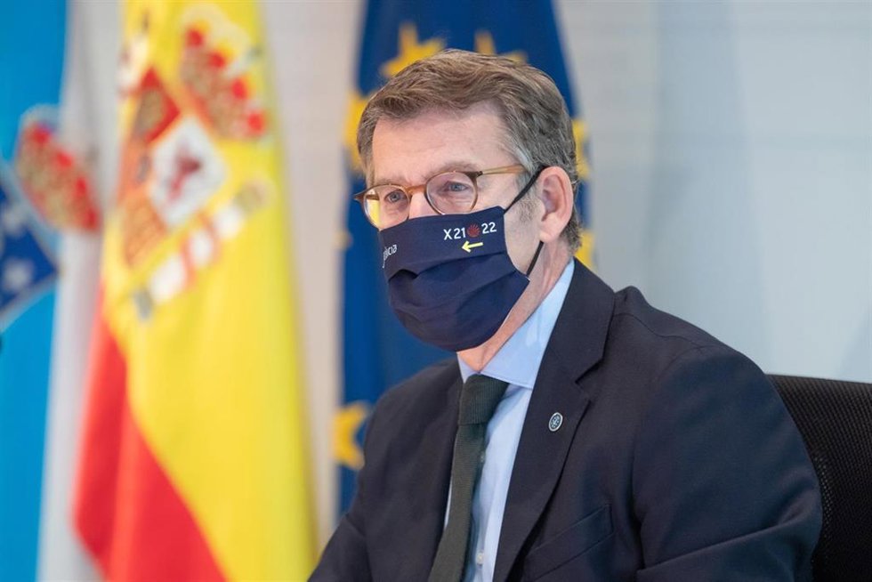 El titular del Gobierno gallego, Alberto Núñez Feijóo, preside la reunión del Consello este jueves