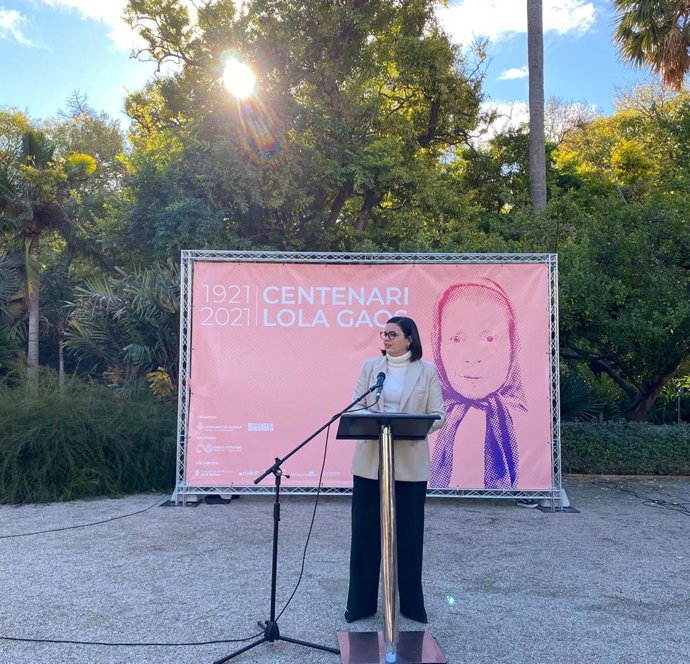La vicealcaldesa de Valncia, Sandra Gómez, participa en un homenaje a la actriz Lola Gaos