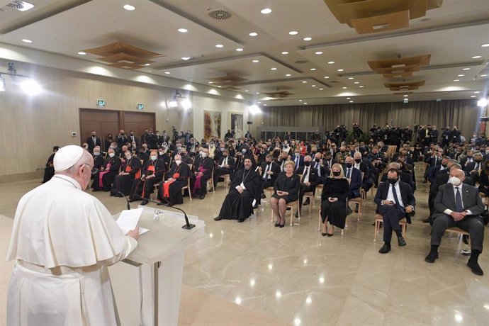 El Papa en un encuentro con representantes de las autoridades y la sociedad civil de Chipre