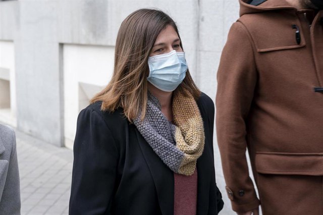 La alcaldesa de Móstoles, Noelia Posse, a su llegada al Juzgado de Instrucción número 1 de Móstoles para declarar como investigada.