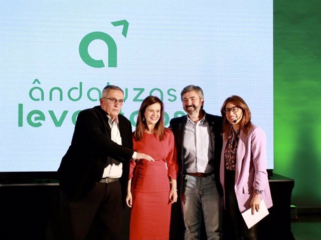 Presentación en Sevilla de la coalición 'Andaluces Levantaos' entre Más País Andalucía, Andalucía Por Sí e Iniciativa del Pueblo Andaluz